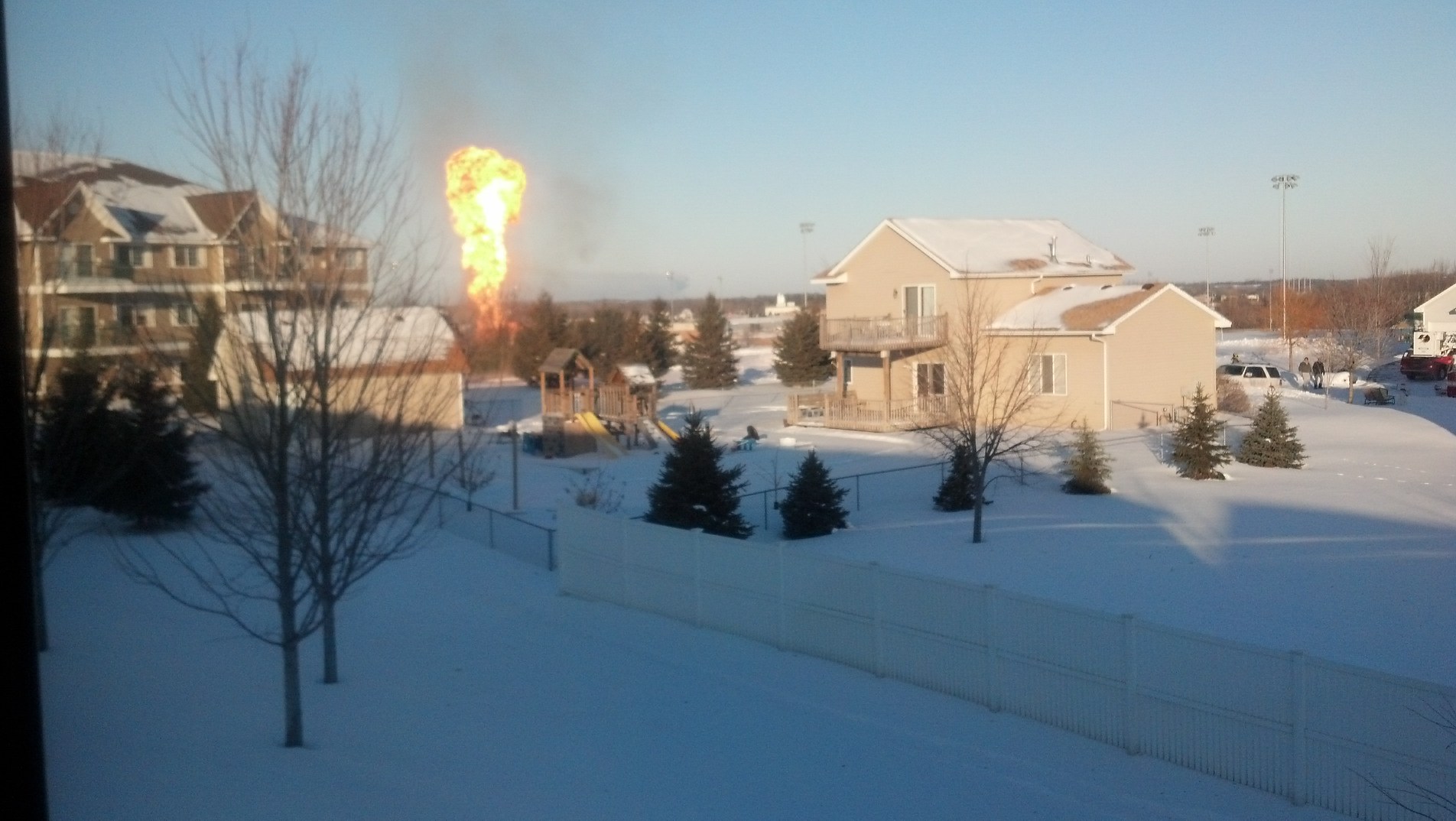No injuries in Rogers apartment complex explosion
