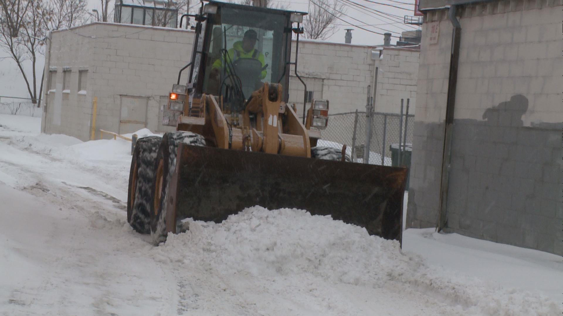 St. Paul drivers urged to move vehicles for snow plows