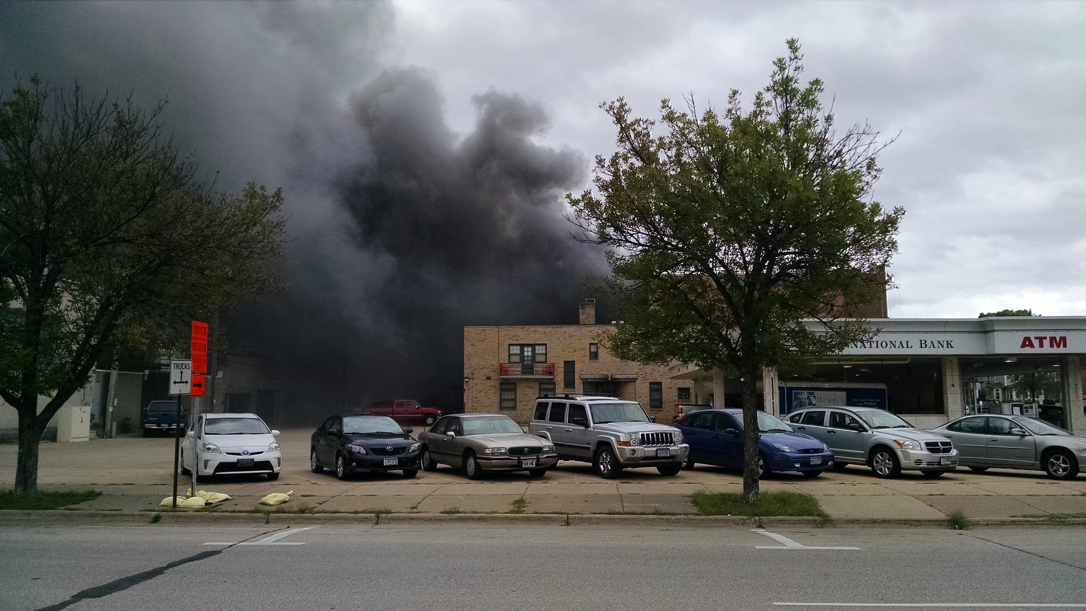 Former YMCA burning in downtown Winona