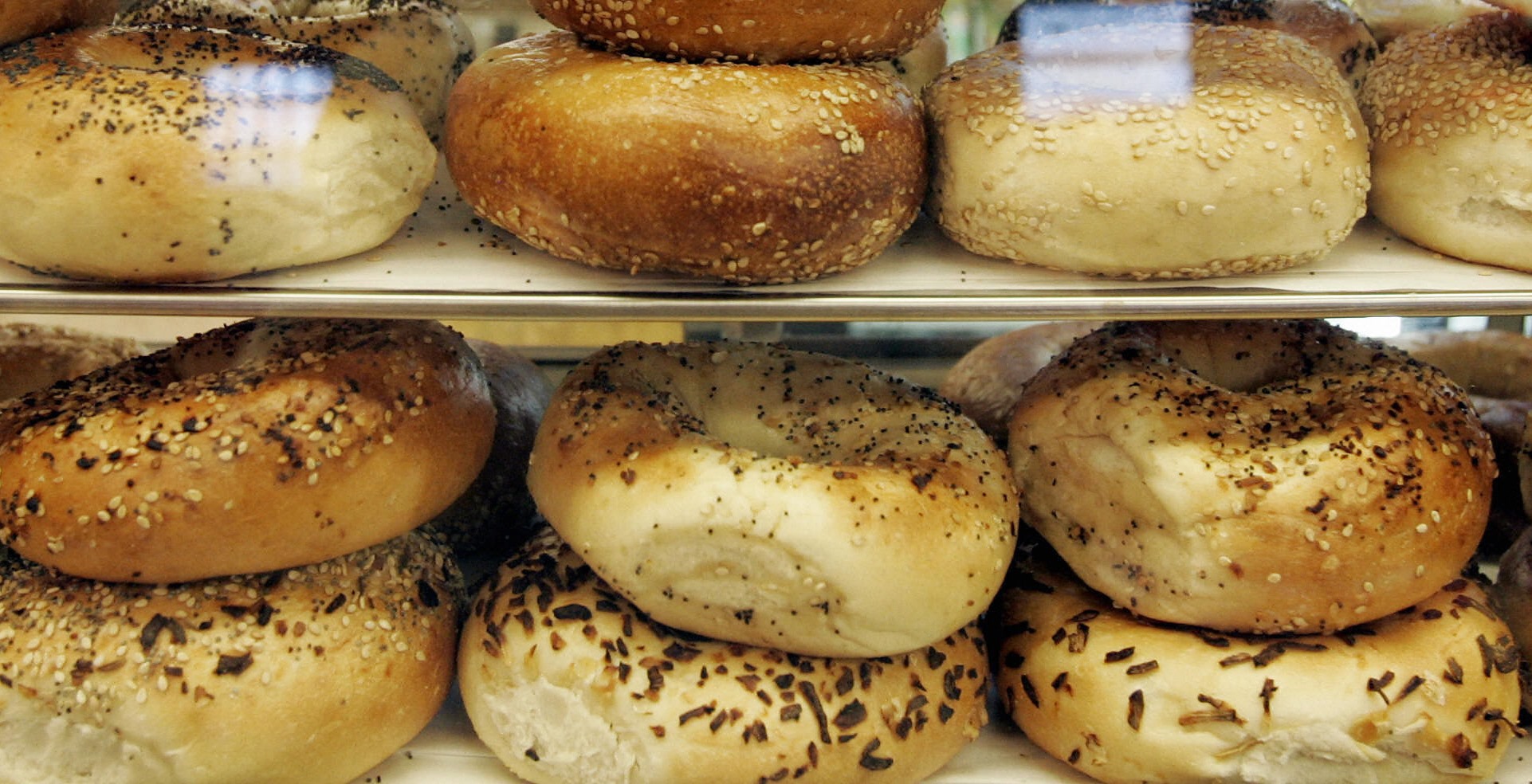 4 Minneapolis Bruegger's Bagels closed