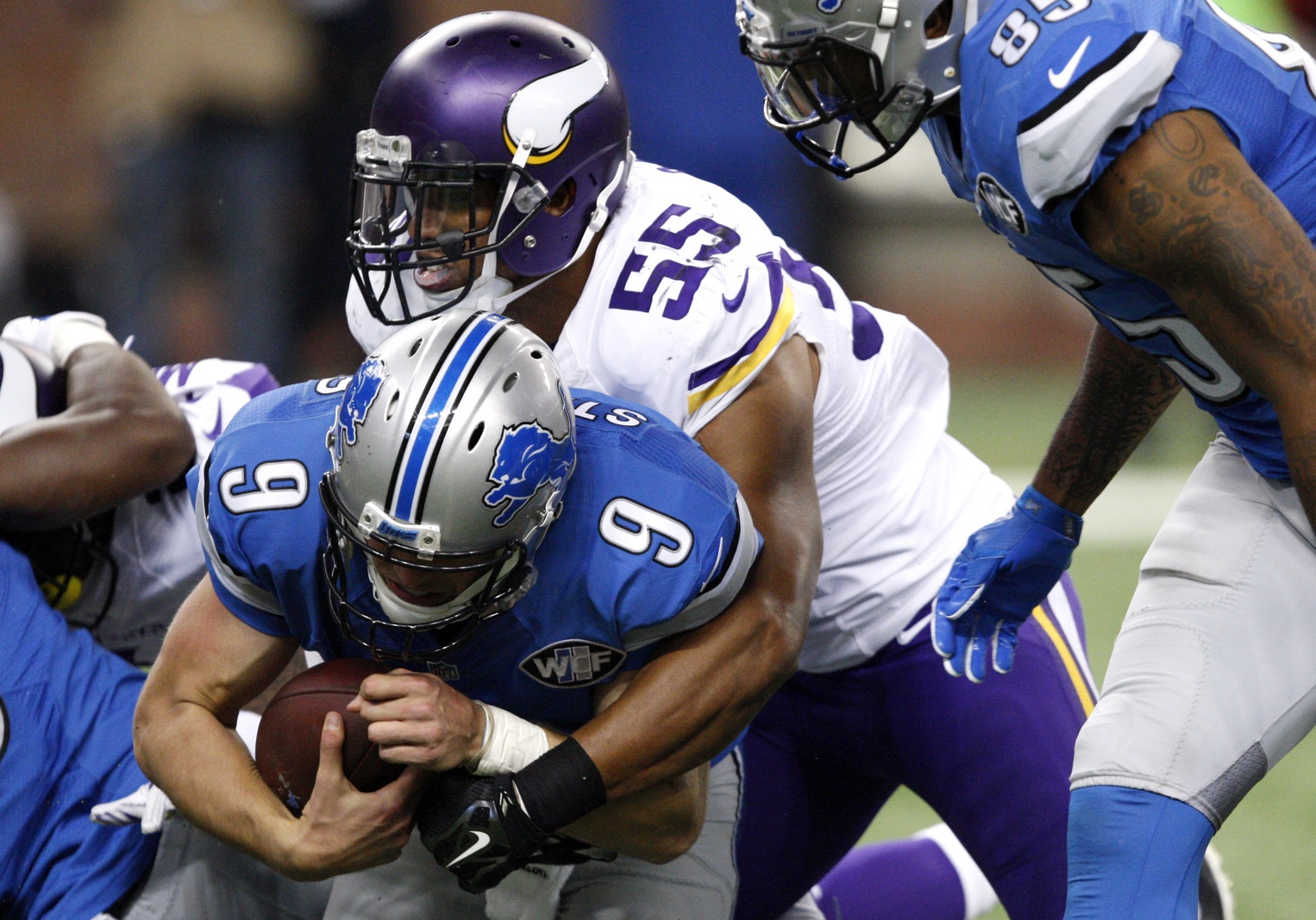 Minnesota Vikings outside linebacker Anthony Barr (55) runs on the