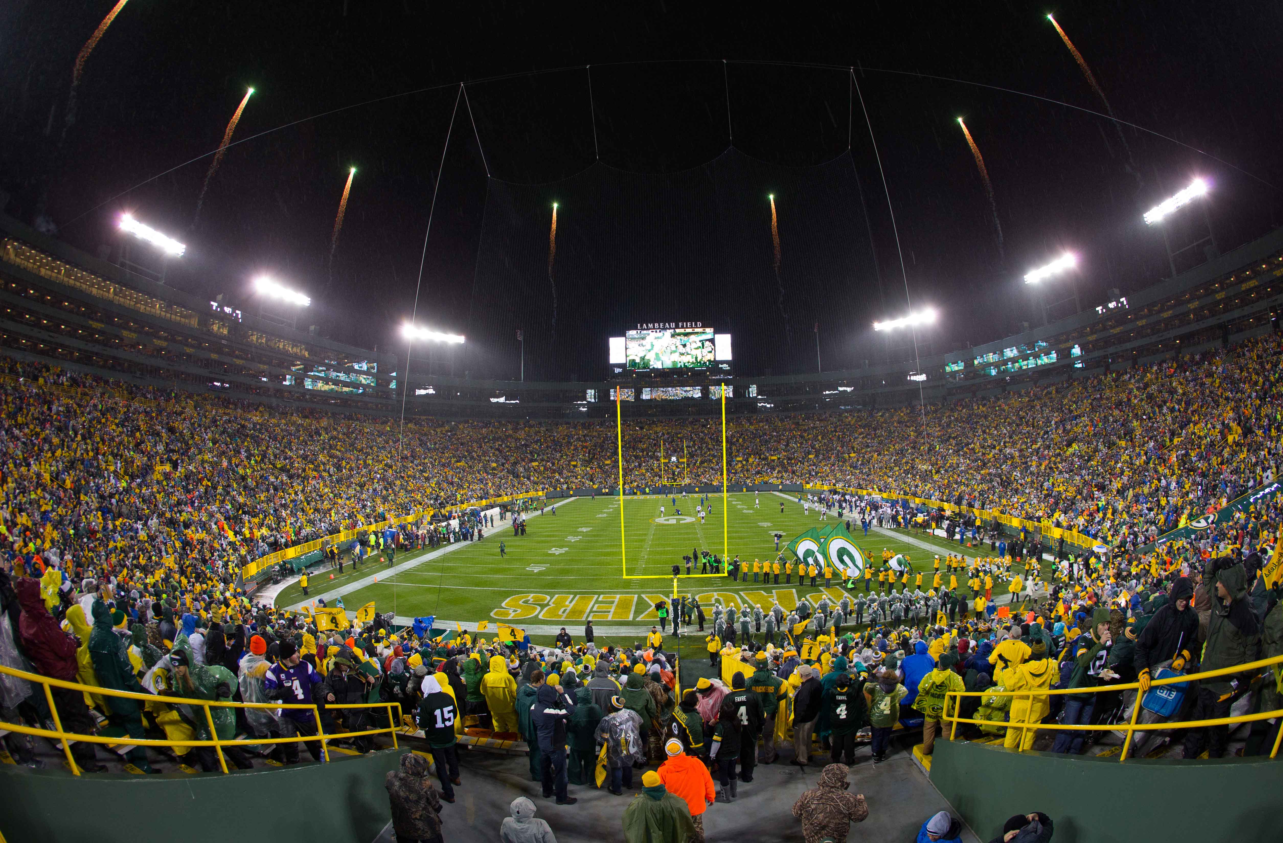 Lambeau Field ready for Sunday's Packers-Bears game