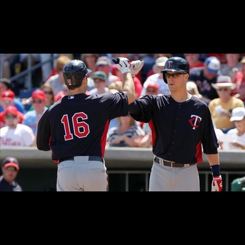 Minnesota Twins catcher Joe Mauer will likely miss rest of 2011 with  pneumonia 