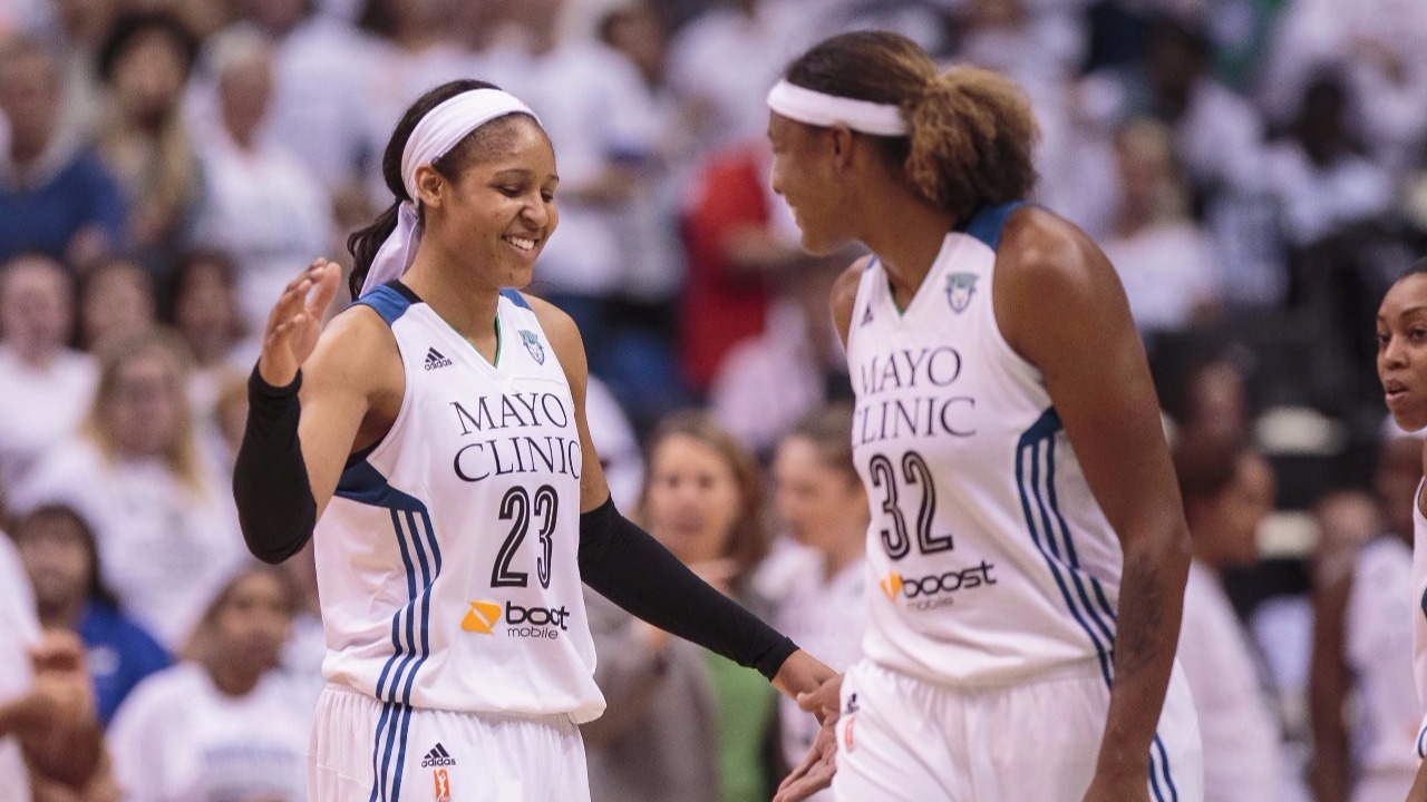 WNBA Finals: Minnesota Lynx And Los Angeles Sparks Face Off In