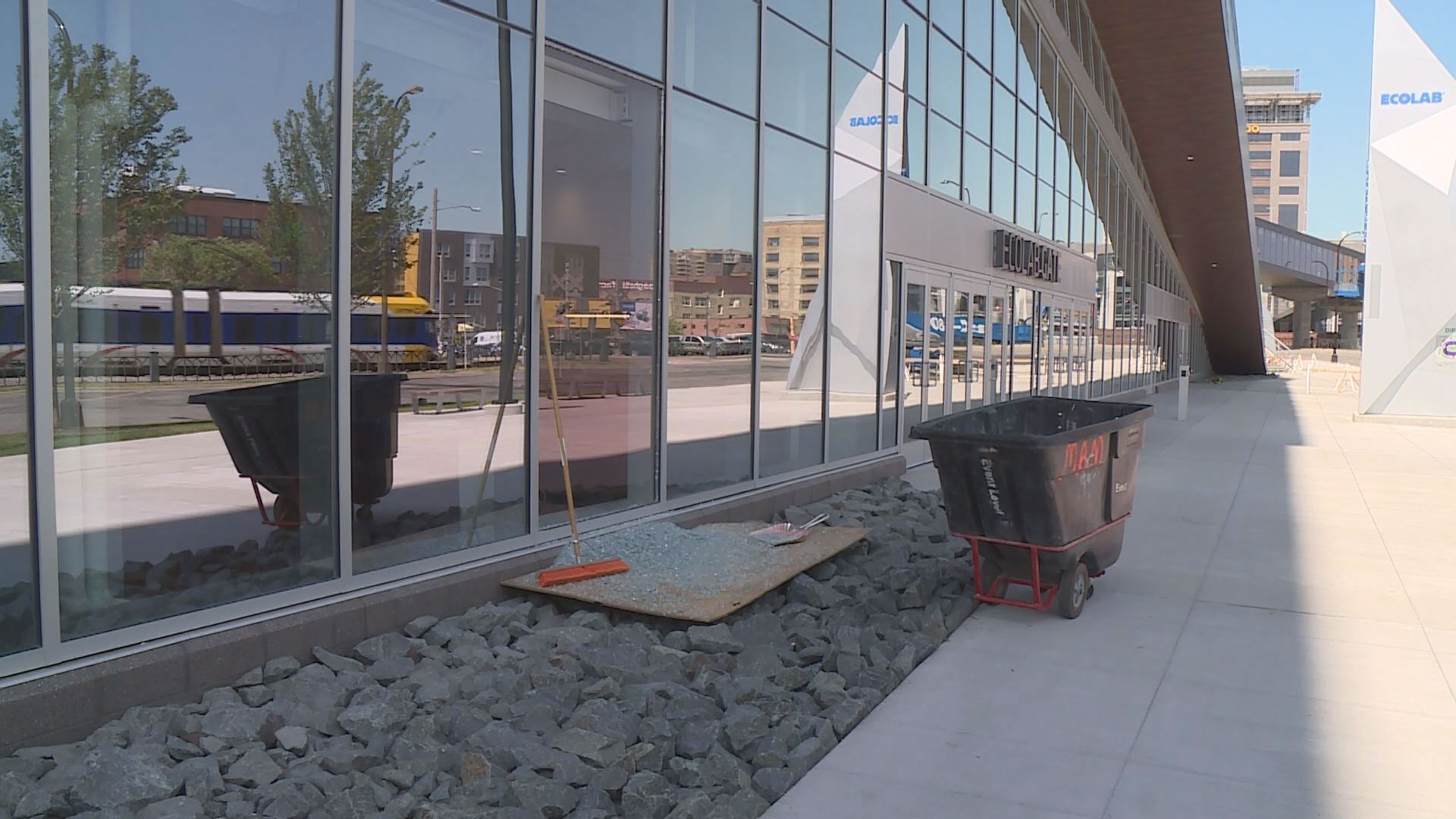 U.S. Bank Stadium has broken window