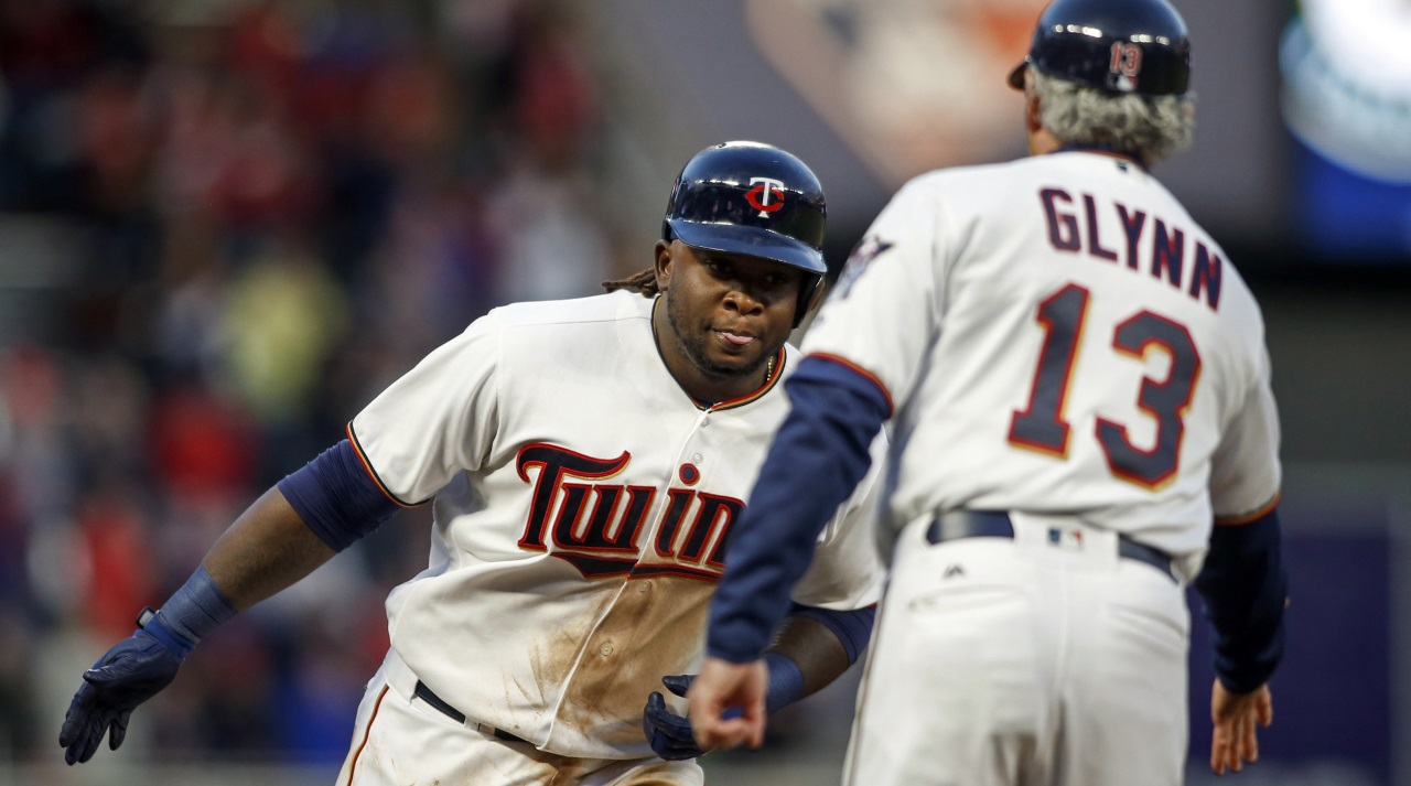 What's it like to watch the Twins from Target Field's towering new