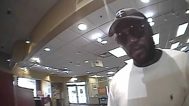 Bank robber sought in St. Paul