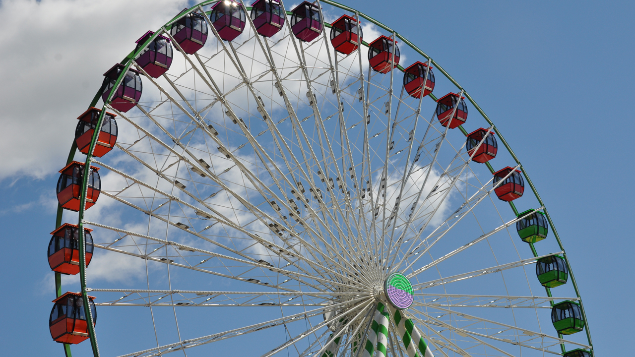 A giant Ferris wheel is coming to the State Fair