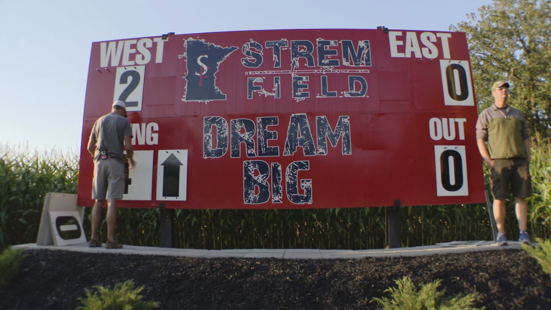 Rural Minnesota dad creates real-life Field of Dreams