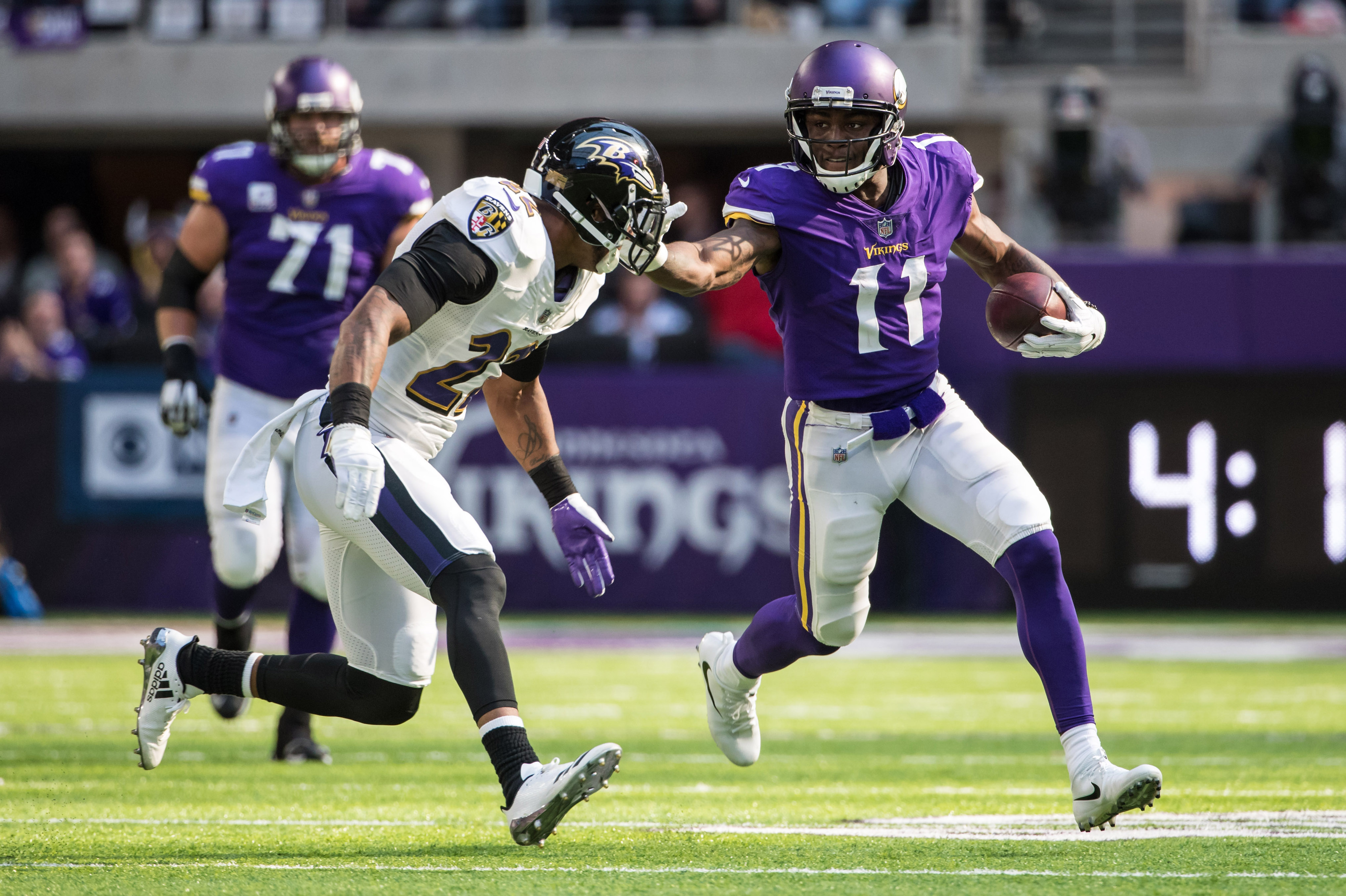 NFL: Murray, Vikings defense plow through Ravens, 24-16