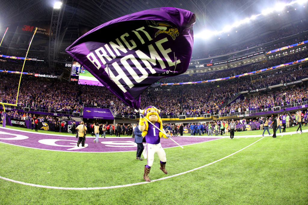 Super Bowl: Minnesota Vikings would be right at home on the road